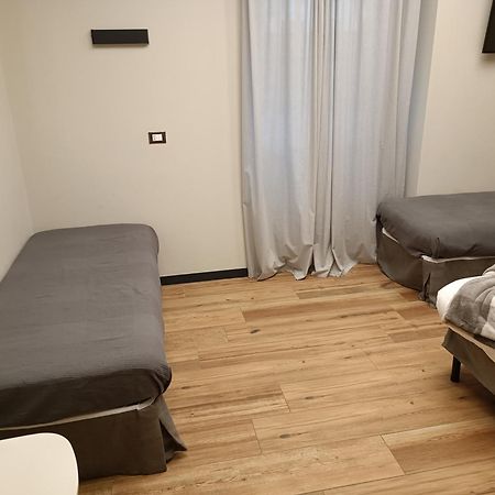 Aparthotel Il Giardino Di Elettra - Freeparking à Gênes Extérieur photo