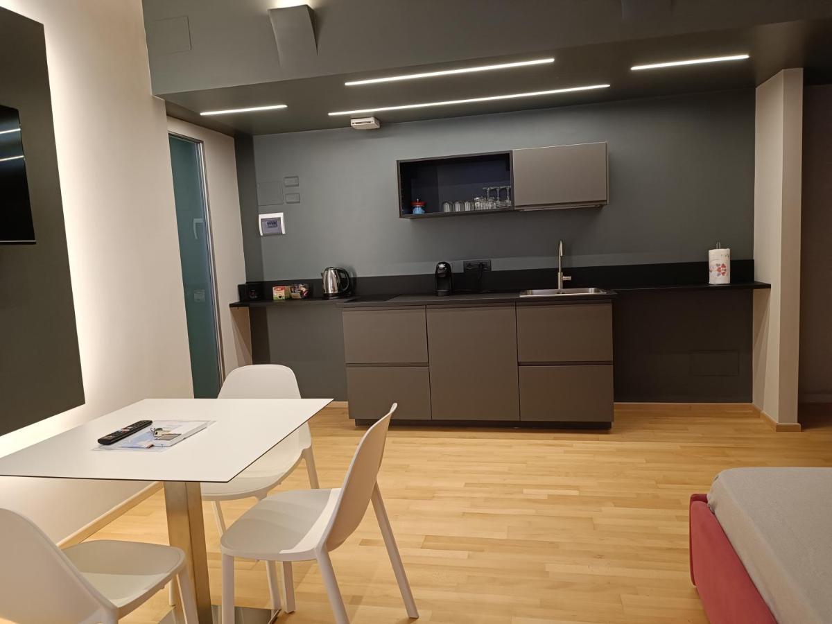 Aparthotel Il Giardino Di Elettra - Freeparking à Gênes Extérieur photo