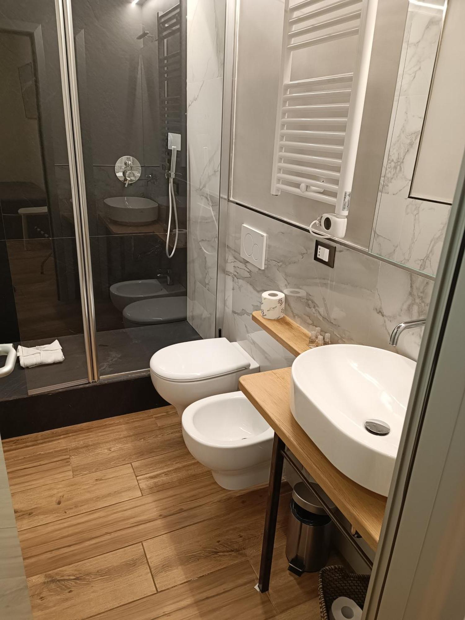 Aparthotel Il Giardino Di Elettra - Freeparking à Gênes Extérieur photo